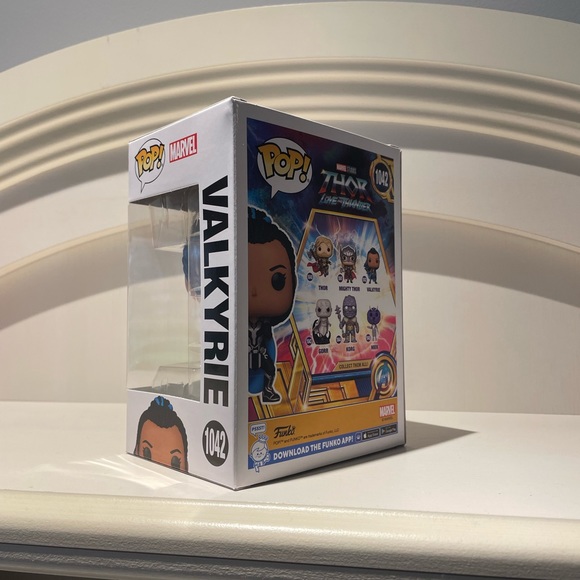 Valkyrie funko pop - Picture 2 of 3